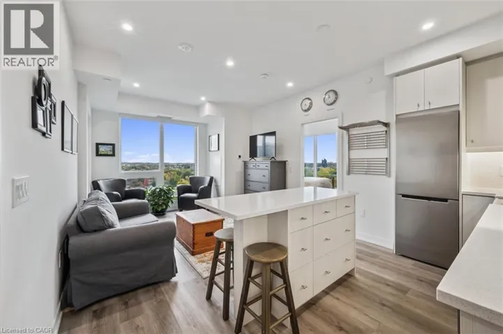 15 WELLINGTON Street S Unit# 909, Kitchener, Ontario N2G0E4