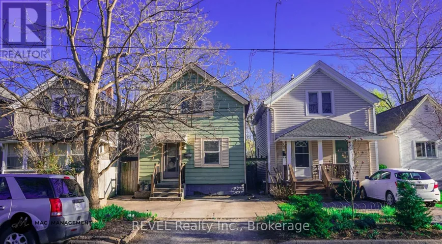 32 EDMUND STREET, St. Catharines (Downtown), Ontario L2R2G2