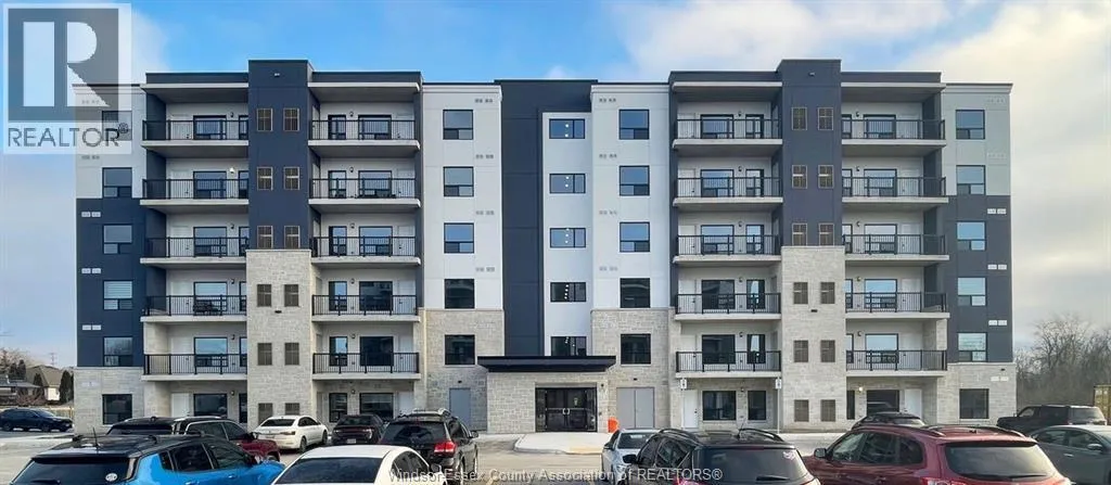 3320 STELLA Unit# 112, Windsor, Ontario N8T0B7