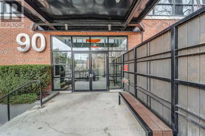 416 - 90 SUMACH STREET, Toronto (Regent Park), Ontario M5A4R4