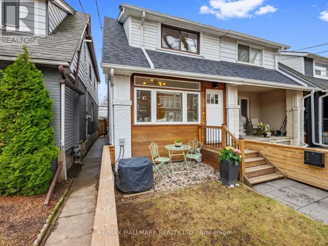 38 LARCHMOUNT AVENUE, Toronto (South Riverdale), Ontario M4M2Y7