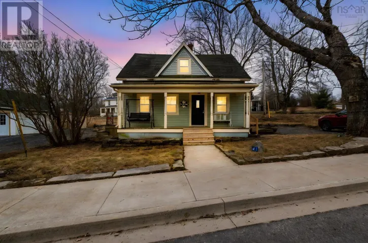 41 School Street, Hantsport, Nova Scotia B0P1P0