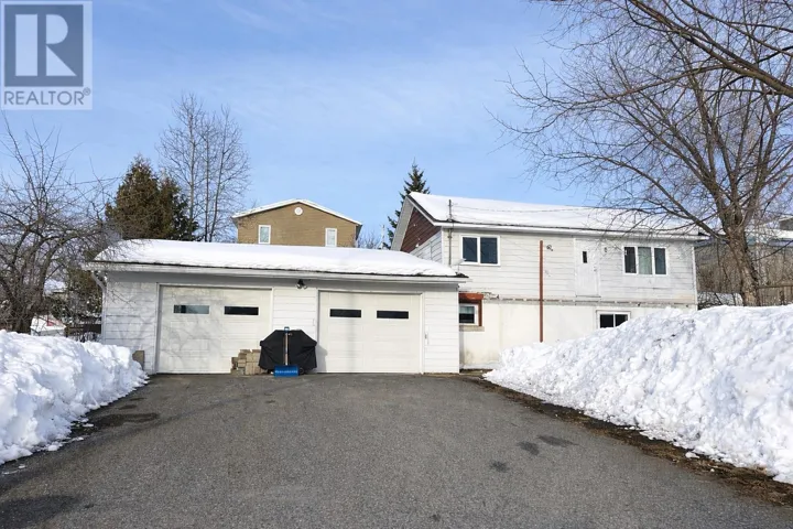 6 Pine CRES, Red Lake, Ontario P0V2M0