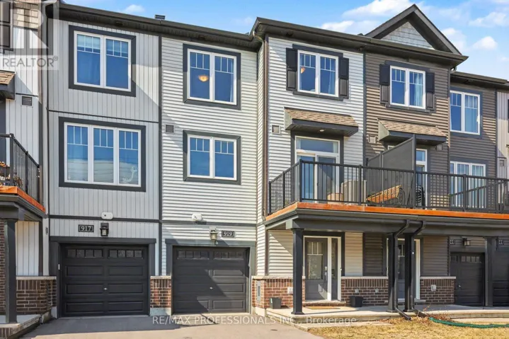 919 LIXNAW COURT, Ottawa, Ontario K2J6Y3