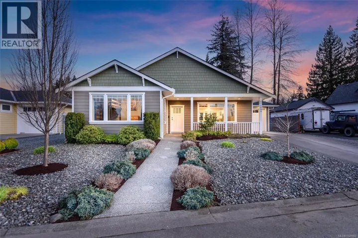 A&B 2899 Penrith Ave, Cumberland, British Columbia V0R1S0