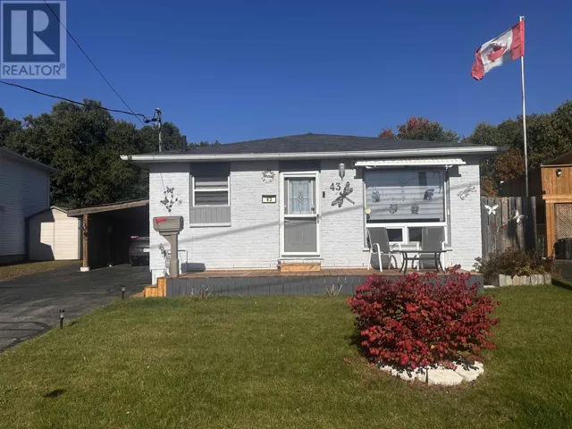 43 London CRES, Elliot Lake, Ontario P5A2P7