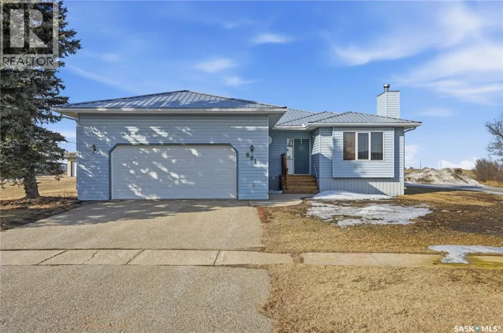 681 Canada STREET, Central Butte, Saskatchewan S0H0T0