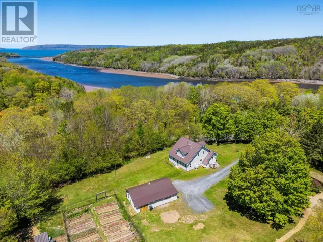 550 River Road, Bear River, Nova Scotia B0S1B0