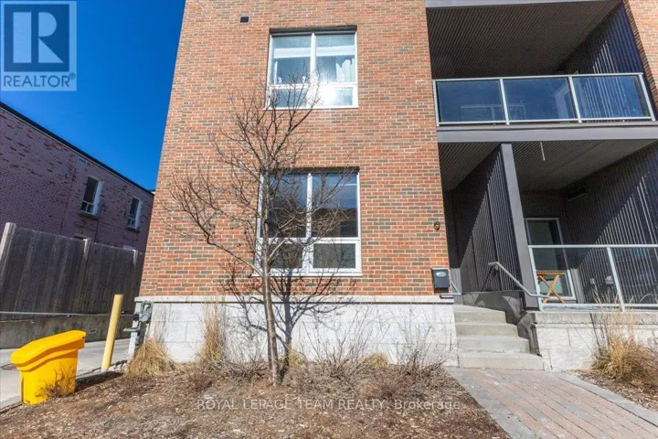 9 BALSAM STREET, Ottawa, Ontario K1R7K6