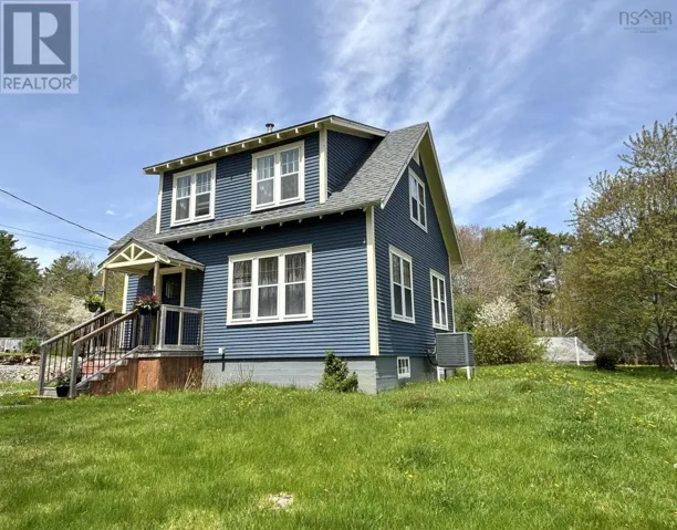 32 Old Falls Road, Liverpool, Nova Scotia B0T1K0