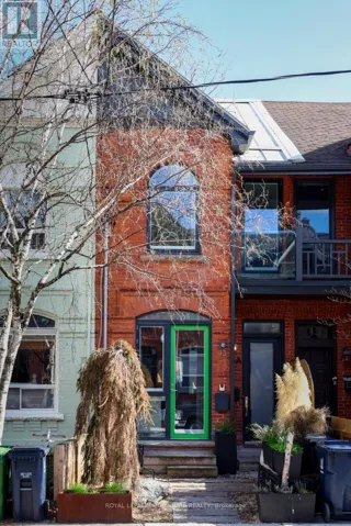 13 COLLAHIE STREET, Toronto (Little Portugal), Ontario M6J1T6