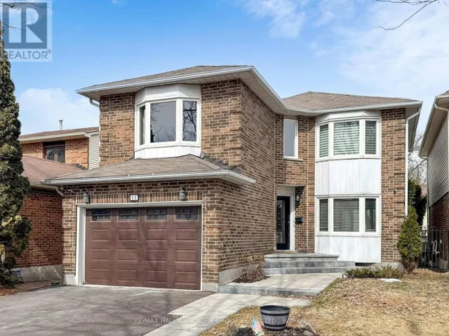 42 BUCHANAN CRESCENT, Aurora (Aurora Village), Ontario L4G5K4