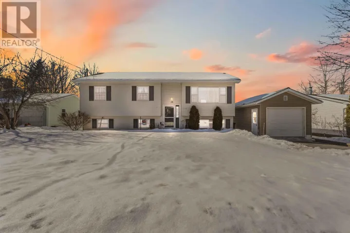 15 Sherry Avenue, North Kentville, Nova Scotia B4N1Z6