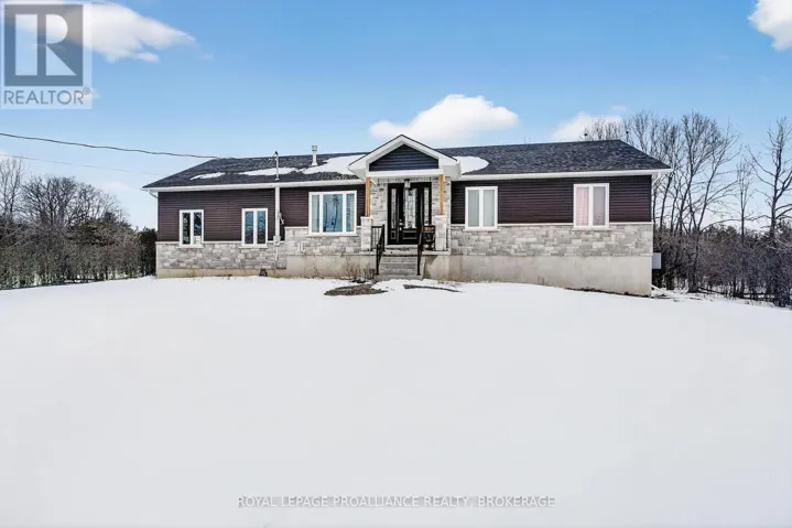 43 HEGADORN ROAD, Loyalist (Lennox and Addington - South), Ontario K0H2H0