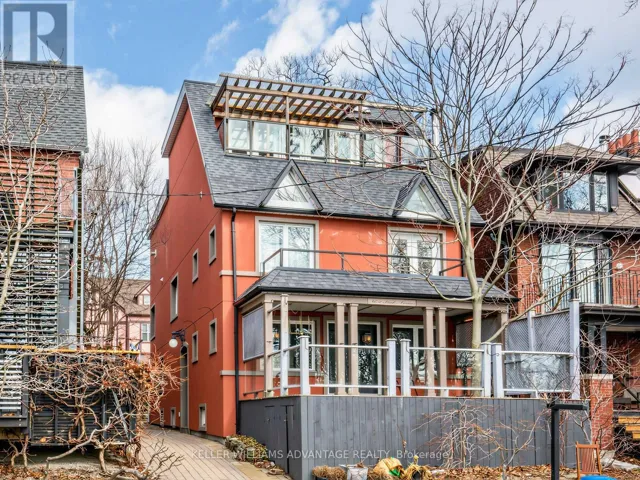 2 PARK AVENUE, Toronto (The Beaches), Ontario M4E1B6