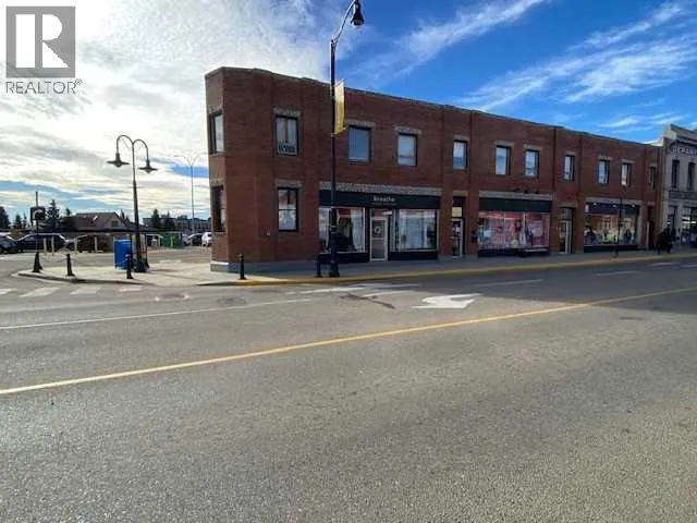 4919 50 Avenue, Lacombe, Alberta T4L1Y1