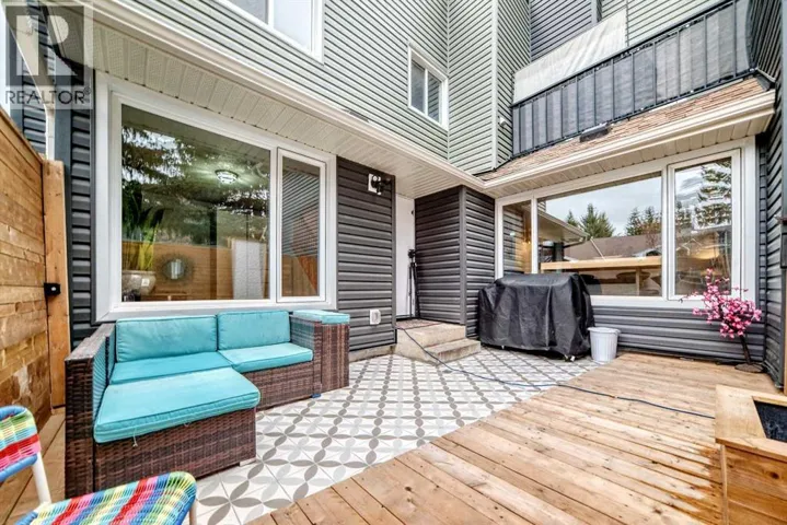 117, 36 Glamis Green SW, Calgary, Alberta T3E6V1