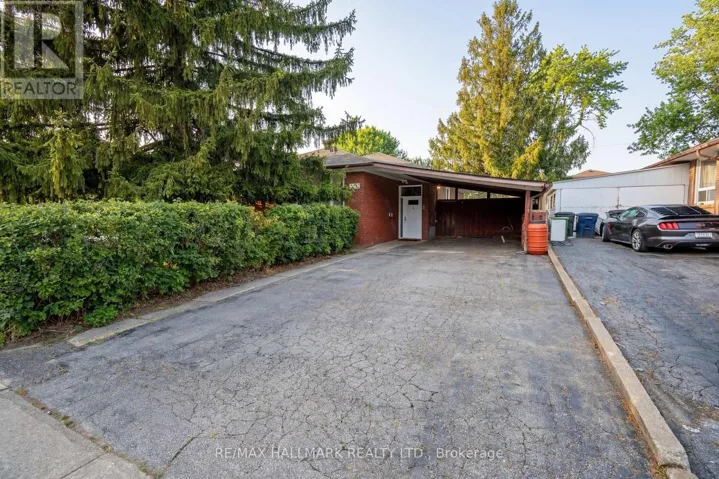 3782 ST.CLAIR AVENUE E, Toronto (Cliffcrest), Ontario M1M1V2