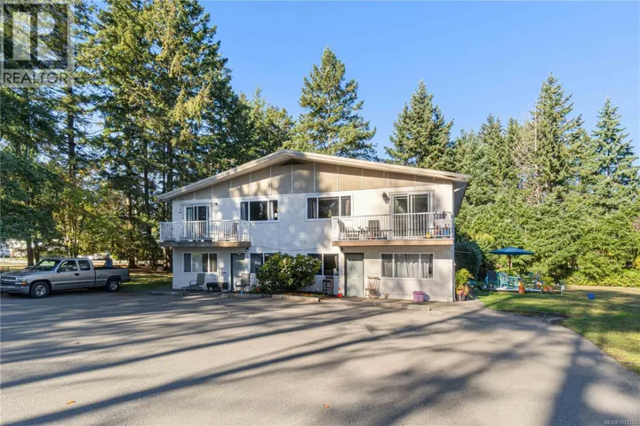 5430/5432 Bergen Op Zoom Dr, Nanaimo, British Columbia V9T2M2