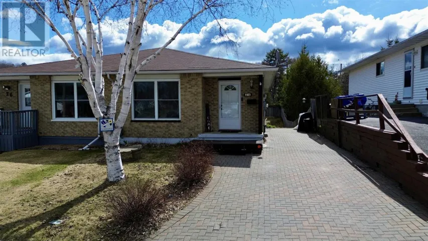 24 McQuarrie PL, Elliot Lake, Ontario P5A3C1