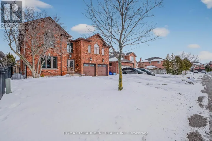 41 CANDOR CRESCENT, Hamilton (Stoney Creek), Ontario L8E4X6