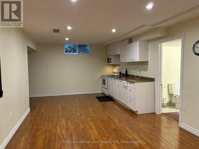 LOWER - 114 CLAIRFIELDS DRIVE W, Guelph (Clairfields/Hanlon Business Park), Ontario N1G5A5