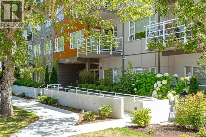 308 9861 Third St, Sidney, British Columbia V8L3A8