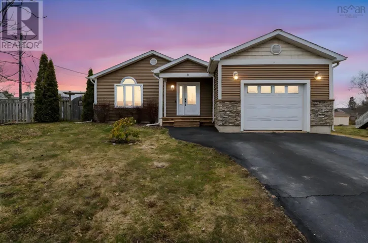 5 Tailfeather Court, North Kentville, Nova Scotia B4N0E6