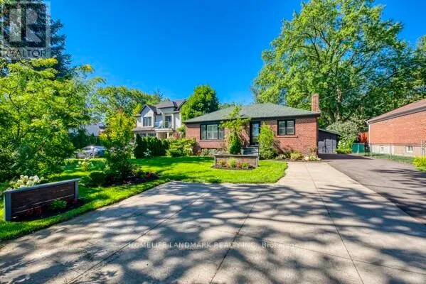 538 FOURTH LINE, Oakville (QE Queen Elizabeth), Ontario L6L5A7