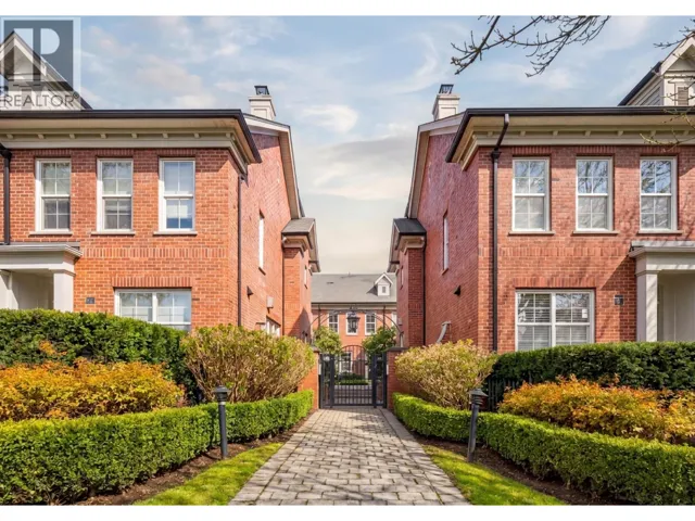 755 W 42 AVENUE, Vancouver, British Columbia V5Z2N8