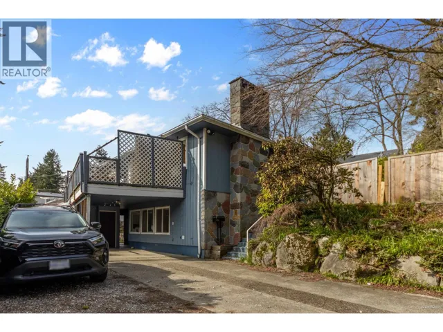 8035 NELSON AVENUE, Burnaby, British Columbia V5J4E6