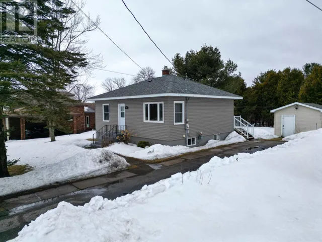 27 Queen AVE, Blind River, Ontario P0R1B0
