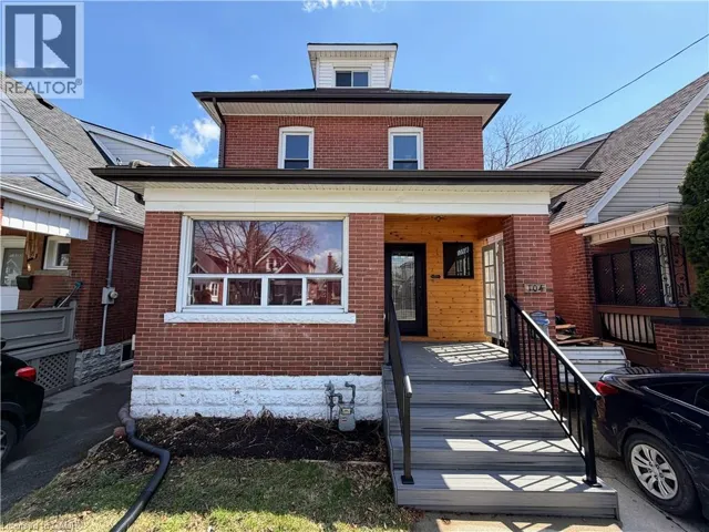 104 PALING Avenue, Hamilton, Ontario L8H5J4