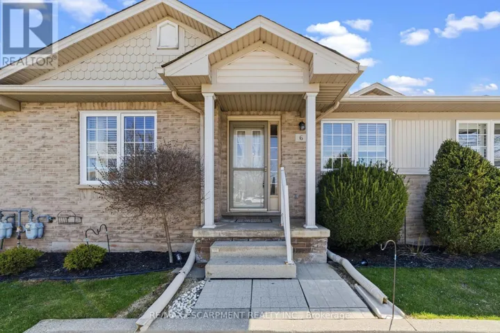 6 - 24 KENYON CRESCENT, Grimsby (Grimsby East), Ontario L3M5S4