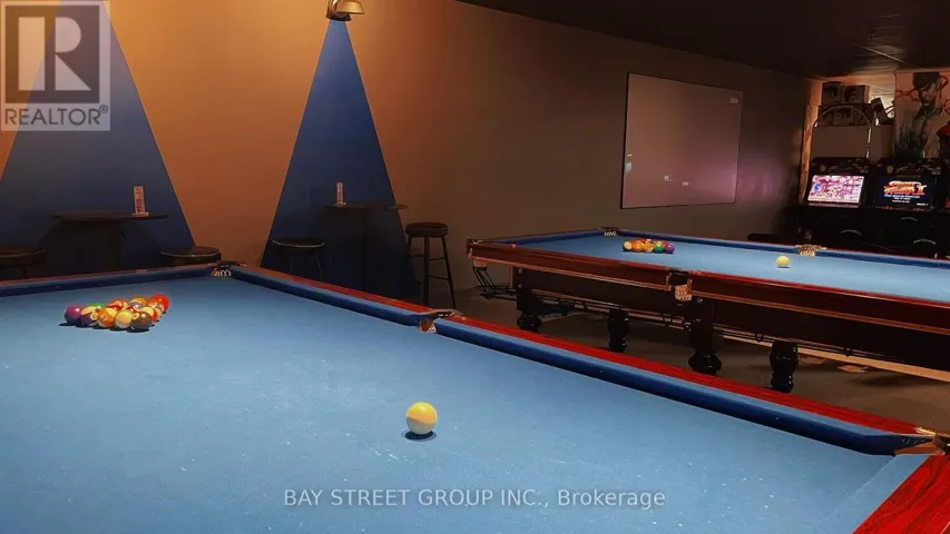 202 - 70 VALLEYWOOD DRIVE, Markham (Buttonville), Ontario L3R4T5