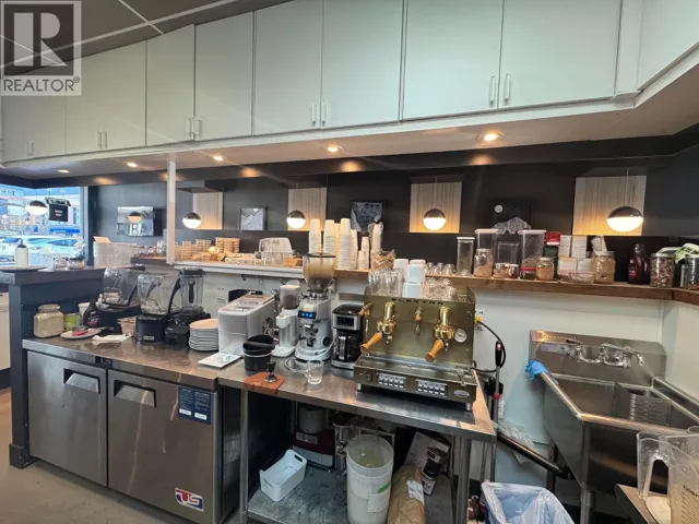 38114 2ND AVENUE, Squamish, British Columbia V8B0A6