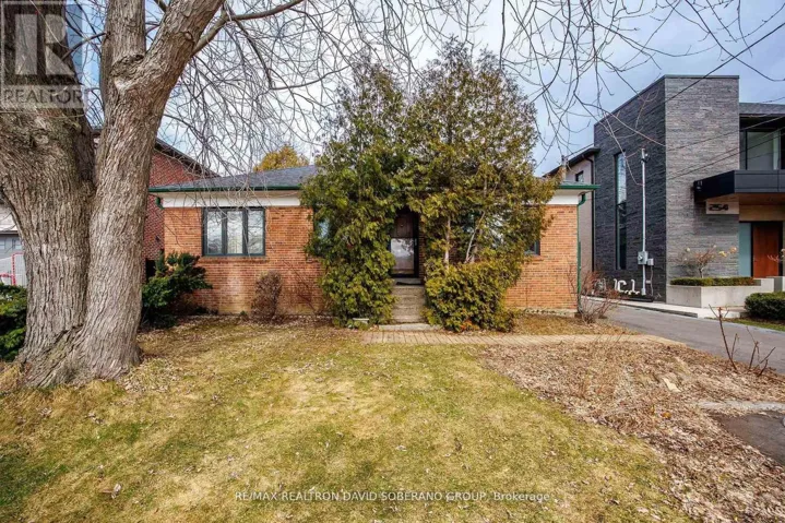 256 CODSELL AVENUE, Toronto (Bathurst Manor), Ontario M3H3X1