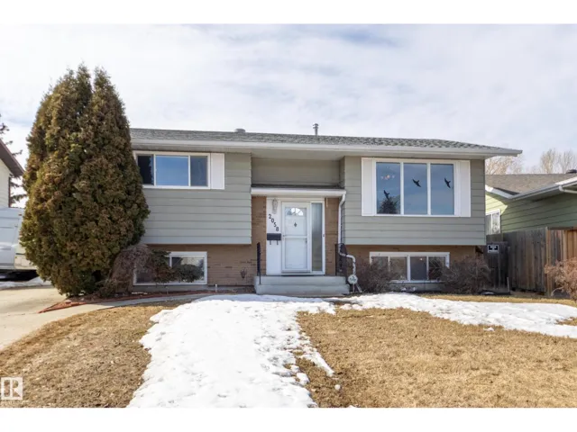 2058 74 ST NW, Edmonton, Alberta T6M1T7