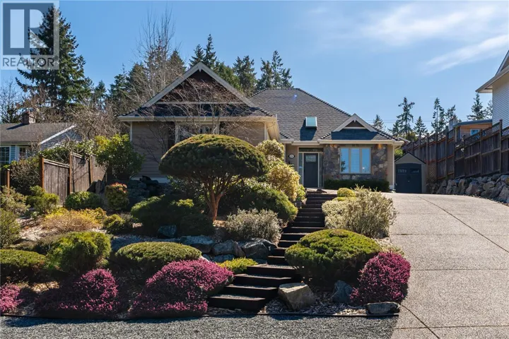 174 Sunningdale Rd E, Qualicum Beach, British Columbia V9K1L1