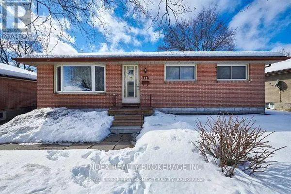 18 BOTHWELL CRESCENT, Barrie (Wellington), Ontario L4M2S6