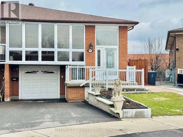 155 CABANA DRIVE, Toronto (Humber Summit), Ontario M9L1L2