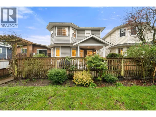 1263 W 16TH STREET, North Vancouver, British Columbia V7P1R5