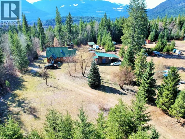 3690 Northway Road, Malakwa, British Columbia V0E2V0