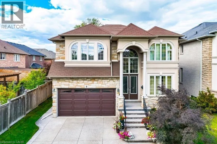9 LORUPE Court, Hamilton, Ontario L9G0B4