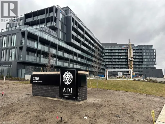 3200 DAKOTA Common Unit# B613, Burlington, Ontario L7M2A9