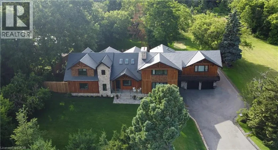 2019 DUNDAS Street, Burlington, Ontario L7P0S8