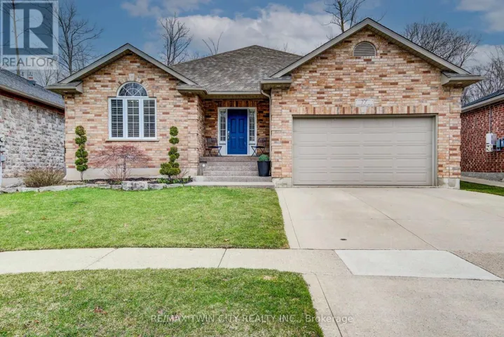 77 LASCHINGER BOULEVARD, Wilmot, Ontario N3A2G7