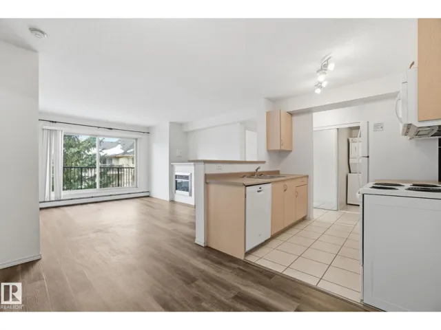#424 17011 67 AV NW, Edmonton, Alberta T5T6Y6