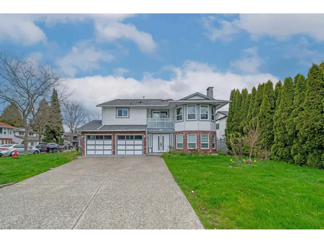 9482 153 STREET, Surrey, British Columbia V3R9C7