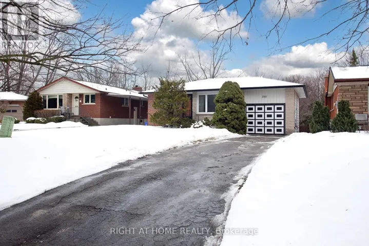 753 TARN COURT, Oshawa (McLaughlin), Ontario L1J6Y8